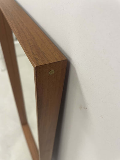 
                  
                    Spiegel AM met messing dots - LOUI.STORE
                  
                