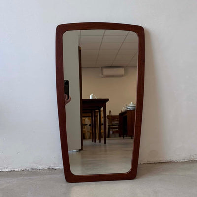 Spiegel teak tapstoelopend - LOUI.STORE