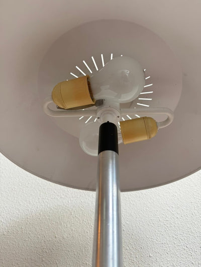 
                  
                    Tafellamp Jo Hammerborg design - LOUI.STORE
                  
                