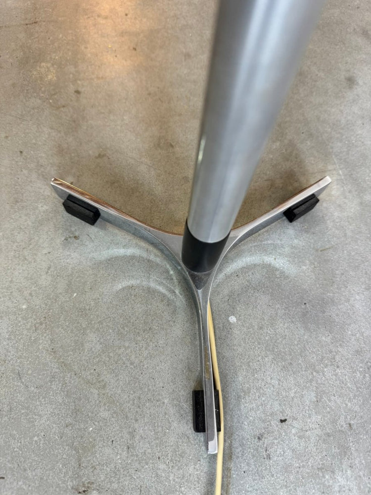 
                  
                    Tafellamp Jo Hammerborg design - LOUI.STORE
                  
                