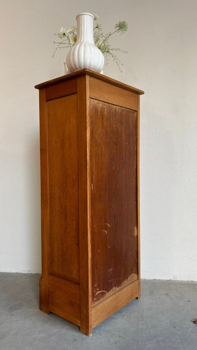 
                  
                    Tambourkast - archiefkast eiken - LOUI.STORE
                  
                