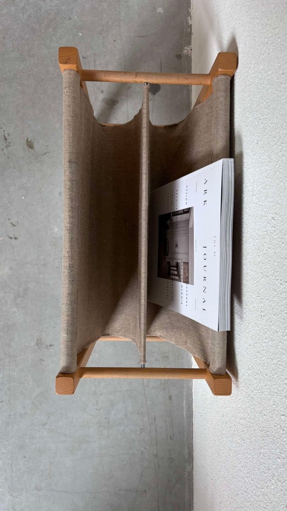 
                  
                    Tijdschriften houder eiken - LOUI.STORE
                  
                