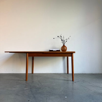 Uitschuifbare vintage eettafel in teak (126-222cm) - LOUI