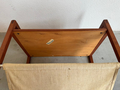 
                  
                    Vintage bijzettafel Kai Kristiansen teak - LOUI.STORE
                  
                