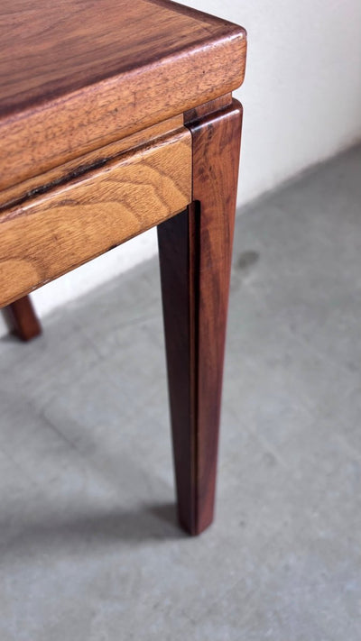 
                  
                    Vintage bijzettafel - LOUI.STORE
                  
                