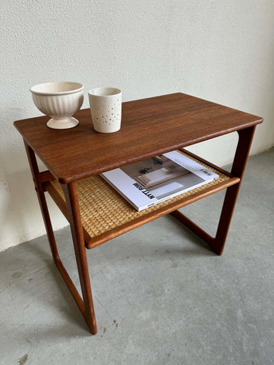 
                  
                    Vintage bijzettafeltje Andersen - LOUI.STORE
                  
                