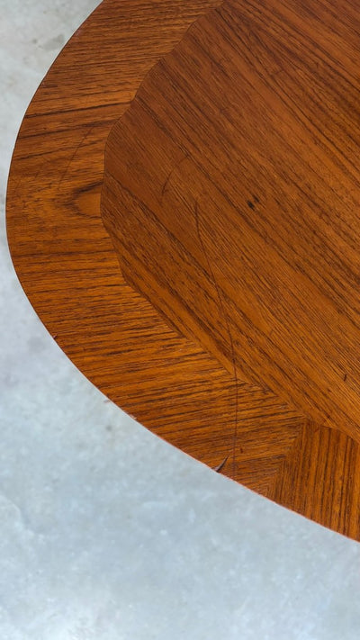 
                  
                    Vintage bijzettafeltje Holger Georg Jensen - LOUI.STORE
                  
                