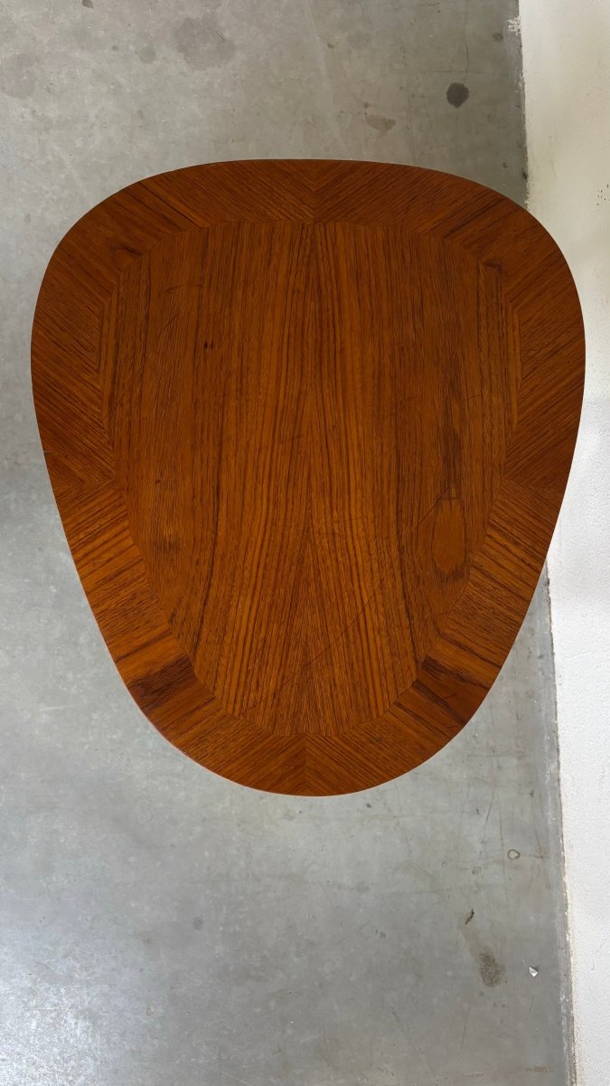 
                  
                    Vintage bijzettafeltje Holger Georg Jensen - LOUI.STORE
                  
                