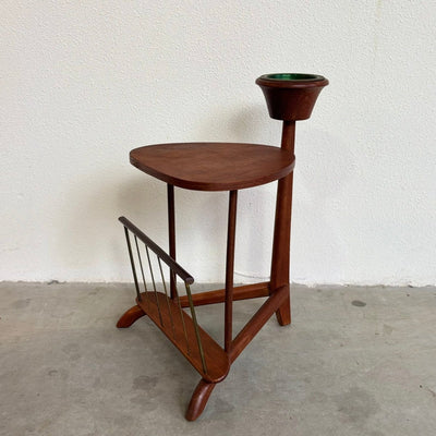 
                  
                    Vintage bijzettafeltje + tijdschriftenhouder teak - LOUI.STORE
                  
                