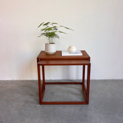 Vintage bijzettafeltjes teak set 2* - LOUI.STORE