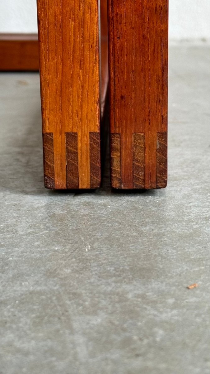 
                  
                    Vintage bijzettafeltjes teak set 2* - LOUI.STORE
                  
                