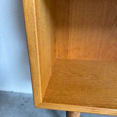 
                  
                    Vintage boekenkast Børge Mogensen eiken - LOUI
                  
                
