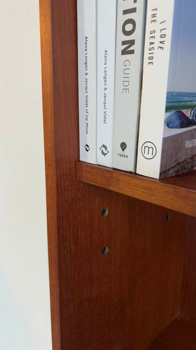 
                  
                    Vintage boekenkast + bureau - LOUI.STORE
                  
                