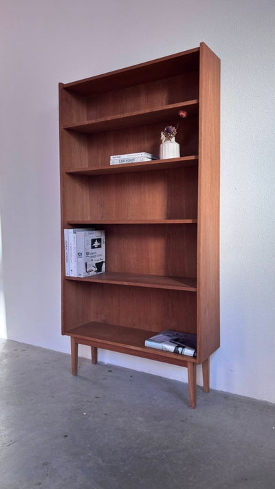 Vintage boekenkast hoog eiken - LOUI.STORE