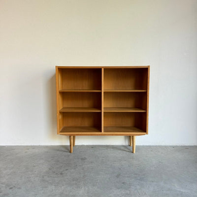 
                  
                    Vintage boekenkast Hundevad eiken - LOUI.STORE
                  
                