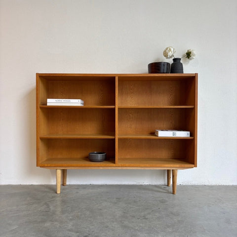 Vintage boekenkast Hundevad eiken M - LOUI.STORE