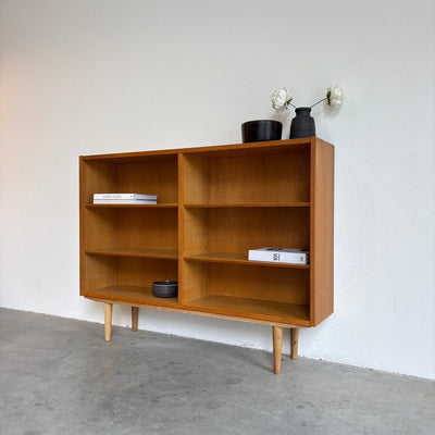 Vintage boekenkast Hundevad eiken M - LOUI.STORE