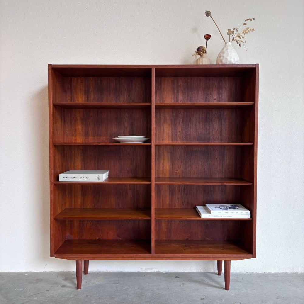 Vintage boekenkast Hundevad teak - LOUI.STORE