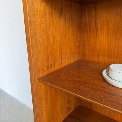 
                  
                    Vintage boekenkast Hundevad teak XL - LOUI
                  
                