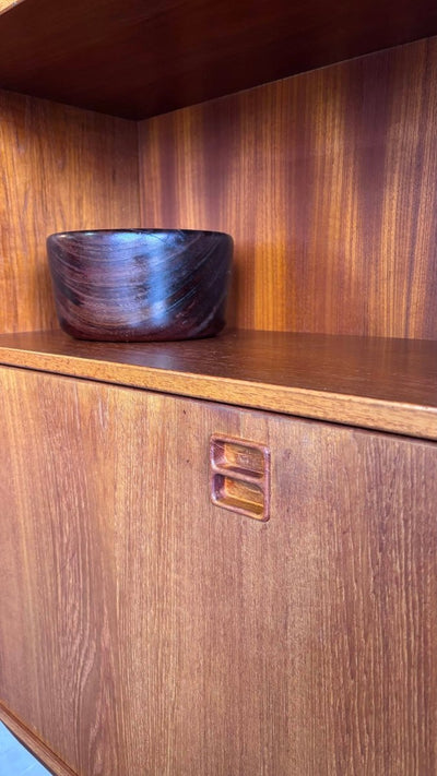 
                  
                    Vintage boekenkast klep teak 180cm - LOUI.STORE
                  
                