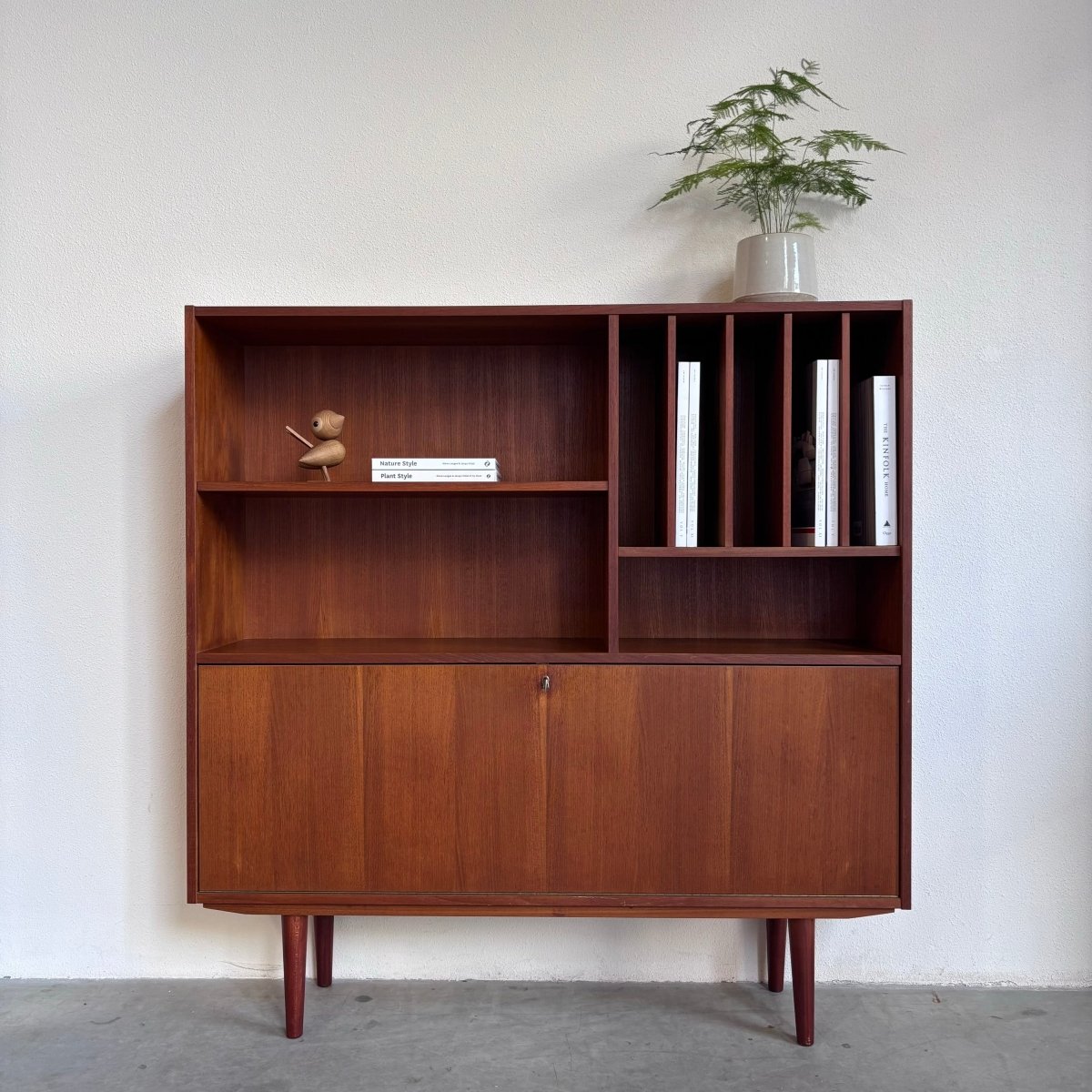 Vintage boekenkast klep + vakken - LOUI.STORE