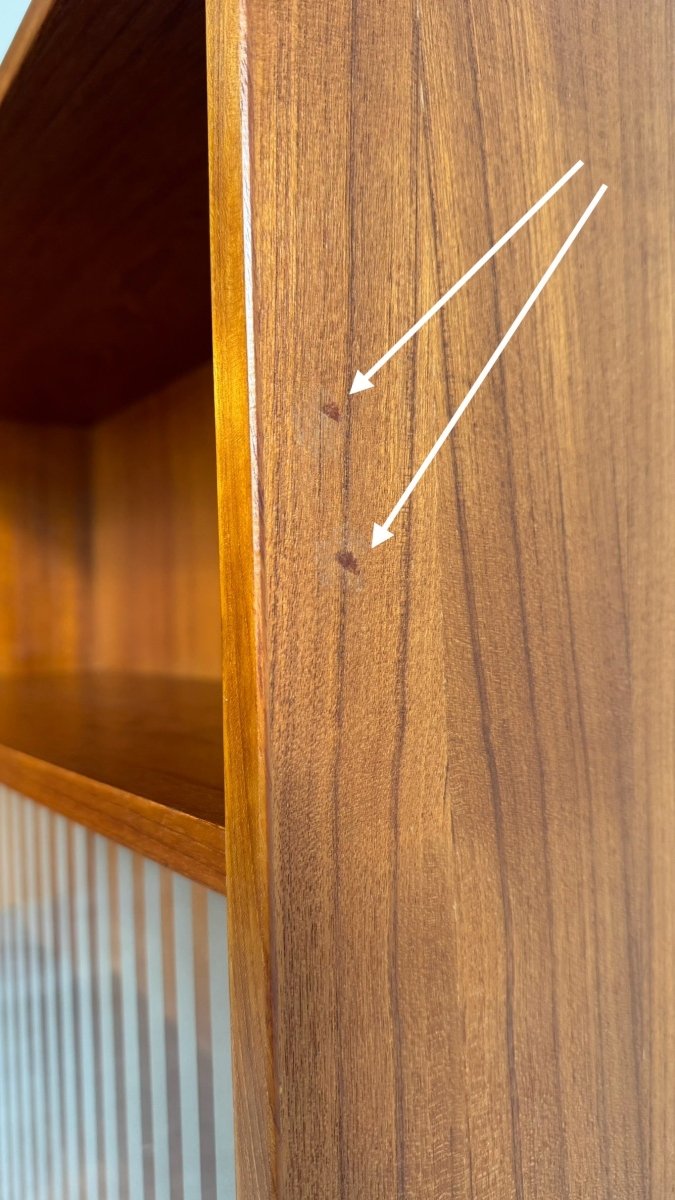 
                  
                    Vintage boekenkast met glazen deurtjes teak - LOUI.STORE
                  
                