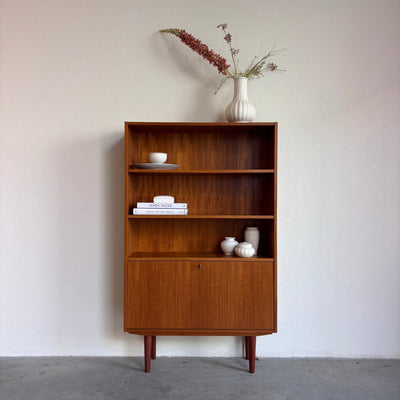 Vintage boekenkast met klep teak - LOUI.STORE