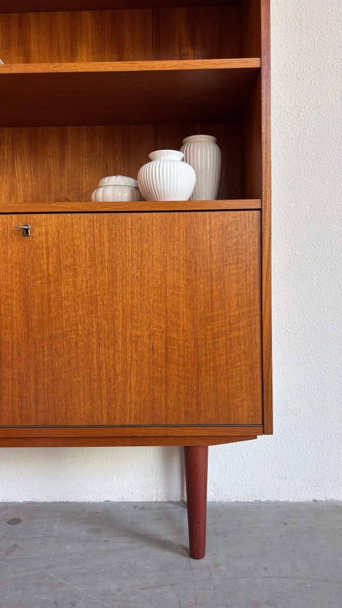 
                  
                    Vintage boekenkast met klep teak - LOUI.STORE
                  
                