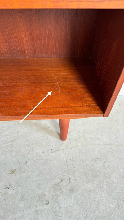 
                  
                    Vintage boekenkast met klep teak - LOUI.STORE
                  
                