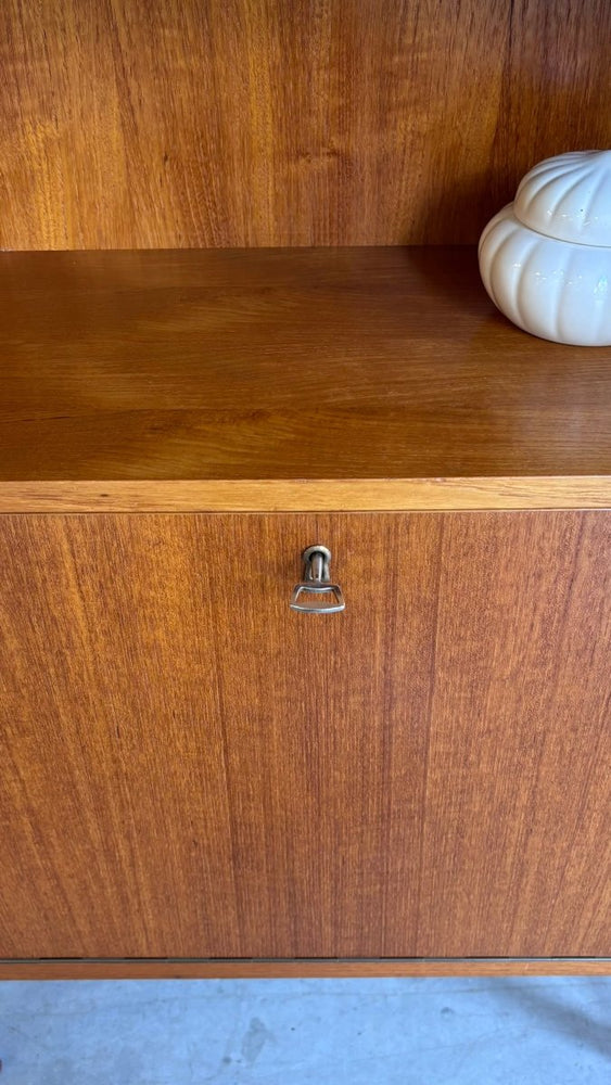 
                  
                    Vintage boekenkast met klep teak - LOUI.STORE
                  
                