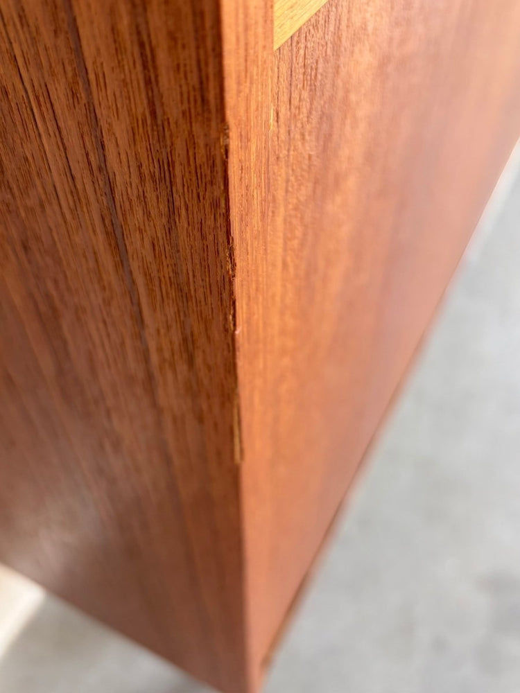 
                  
                    Vintage boekenkast met klep teak - LOUI.STORE
                  
                
