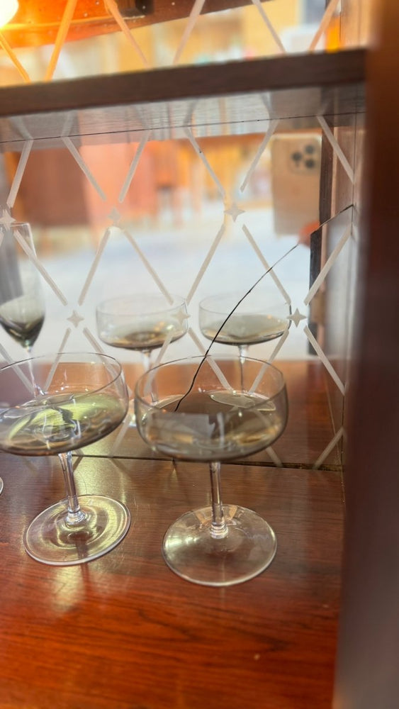 
                  
                    Vintage boekenkast met licht en bar - palissander - LOUI.STORE
                  
                