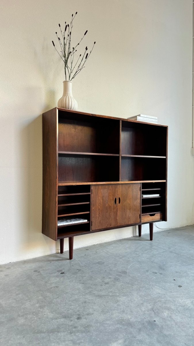 
                  
                    Vintage boekenkast met licht en bar - palissander - LOUI.STORE
                  
                