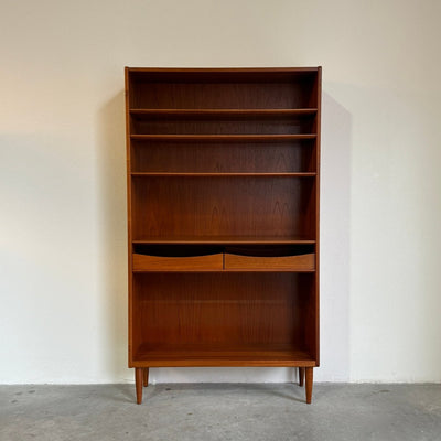 
                  
                    Vintage boekenkast open lades - LOUI.STORE
                  
                