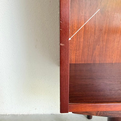 
                  
                    Vintage boekenkast palissander klein - LOUI
                  
                