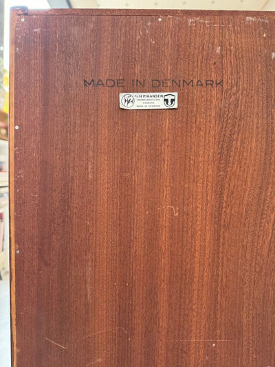 
                  
                    Vintage boekenkast palissander met vinyl compartment - LOUI.STORE
                  
                