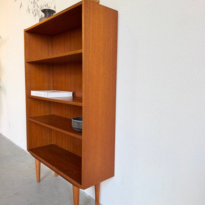
                  
                    Vintage boekenkast teak - LOUI
                  
                