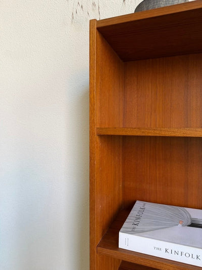 
                  
                    Vintage boekenkast teak - LOUI
                  
                