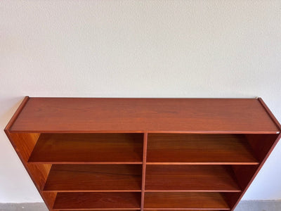 
                  
                    Vintage boekenkast teak - LOUI.STORE
                  
                