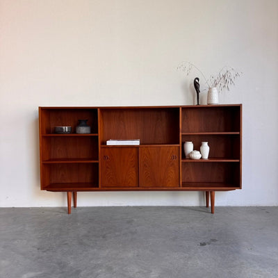 
                  
                    Vintage boekenkast teak XL - LOUI
                  
                