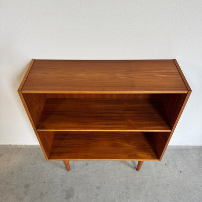 
                  
                    Vintage boekenkastje teak - LOUI
                  
                