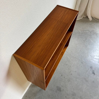 
                  
                    Vintage boekenkastje teak - LOUI
                  
                