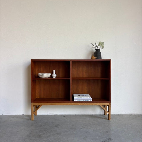 Vintage Børge Mogensen boekenkast , China serie model 152 teak en eiken - LOUI.STORE