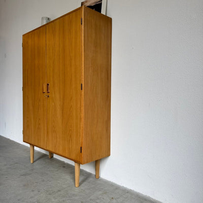 
                  
                    Vintage Børge Mogensen wandkast - LOUI
                  
                