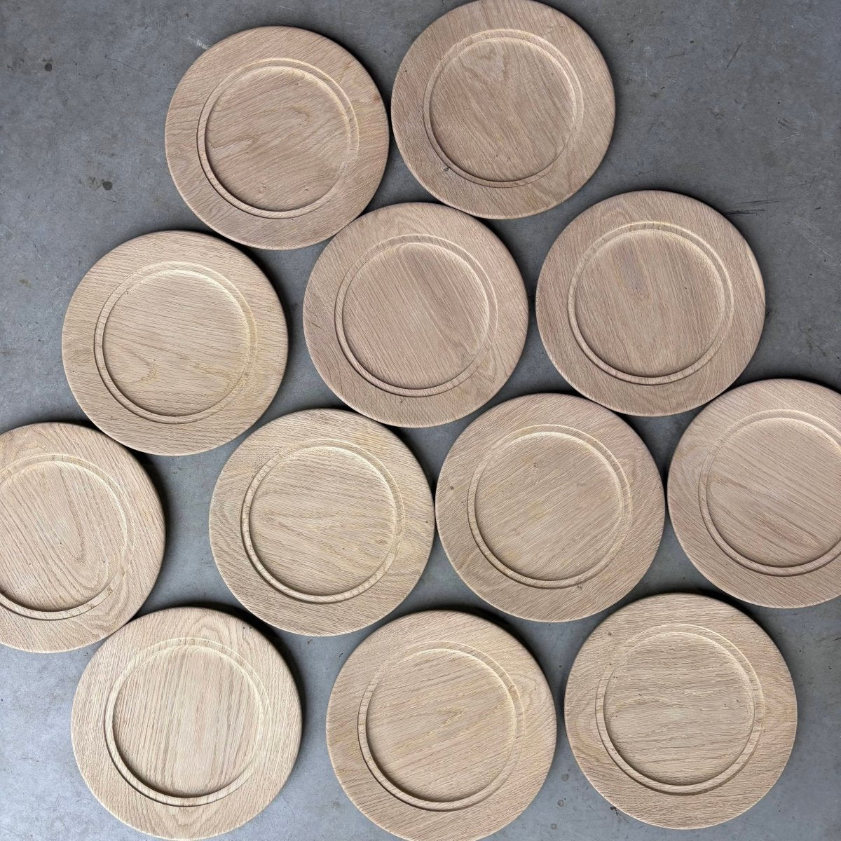 
                  
                    Vintage borden eiken - LOUI.STORE
                  
                