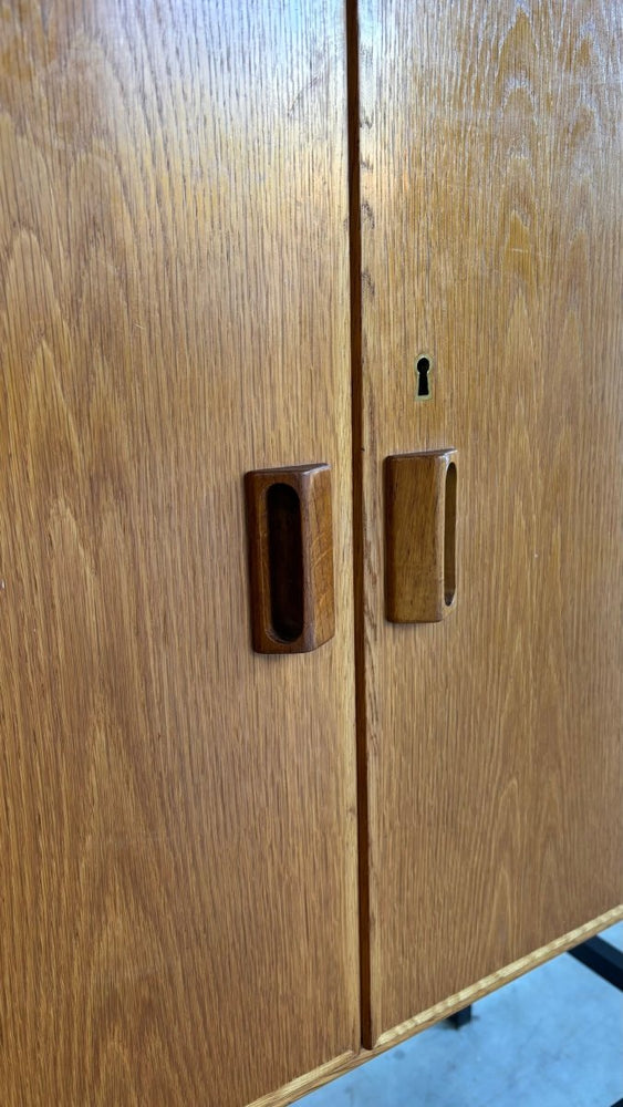 
                  
                    Vintage Børge Mogensen highboard - LOUI.STORE
                  
                