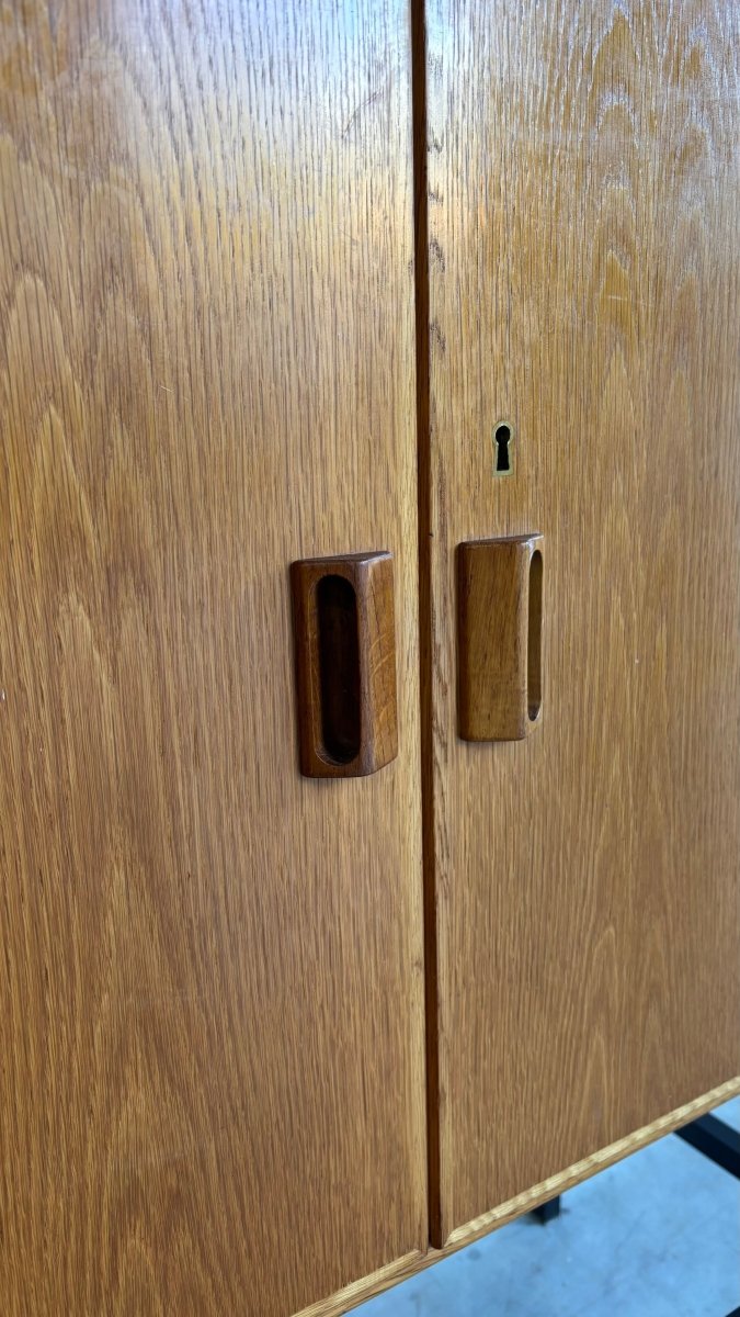 
                  
                    Vintage Børge Mogensen highboard - LOUI.STORE
                  
                