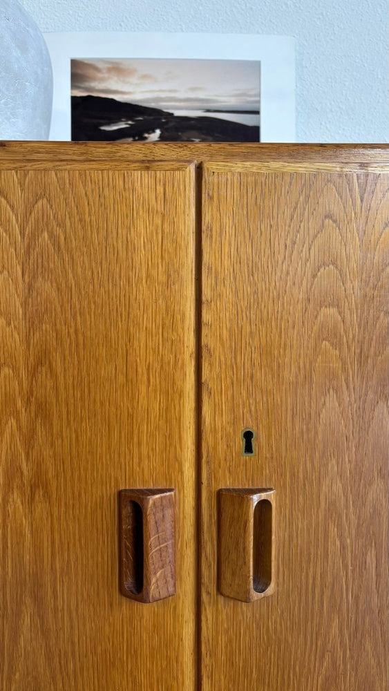 
                  
                    Vintage Børge Mogensen highboard - LOUI.STORE
                  
                