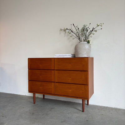 
                  
                    Vintage brede dubbele ladekast teak - commode - LOUI.STORE
                  
                