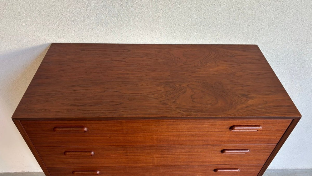 
                  
                    Vintage brede ladekast 6* teak - LOUI.STORE
                  
                